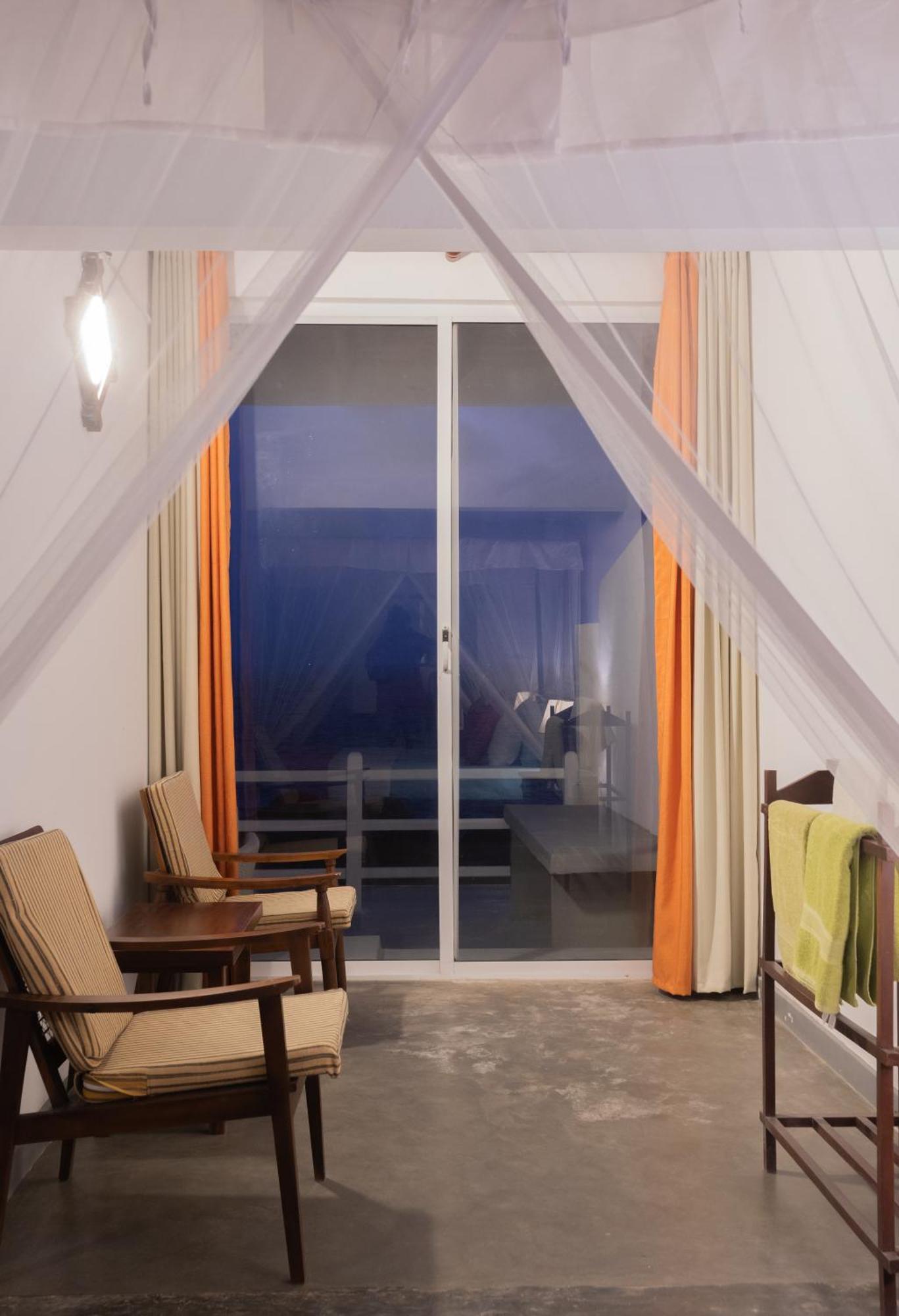 Hotel Zeilan Sunset Point Unawatuna Exterior photo