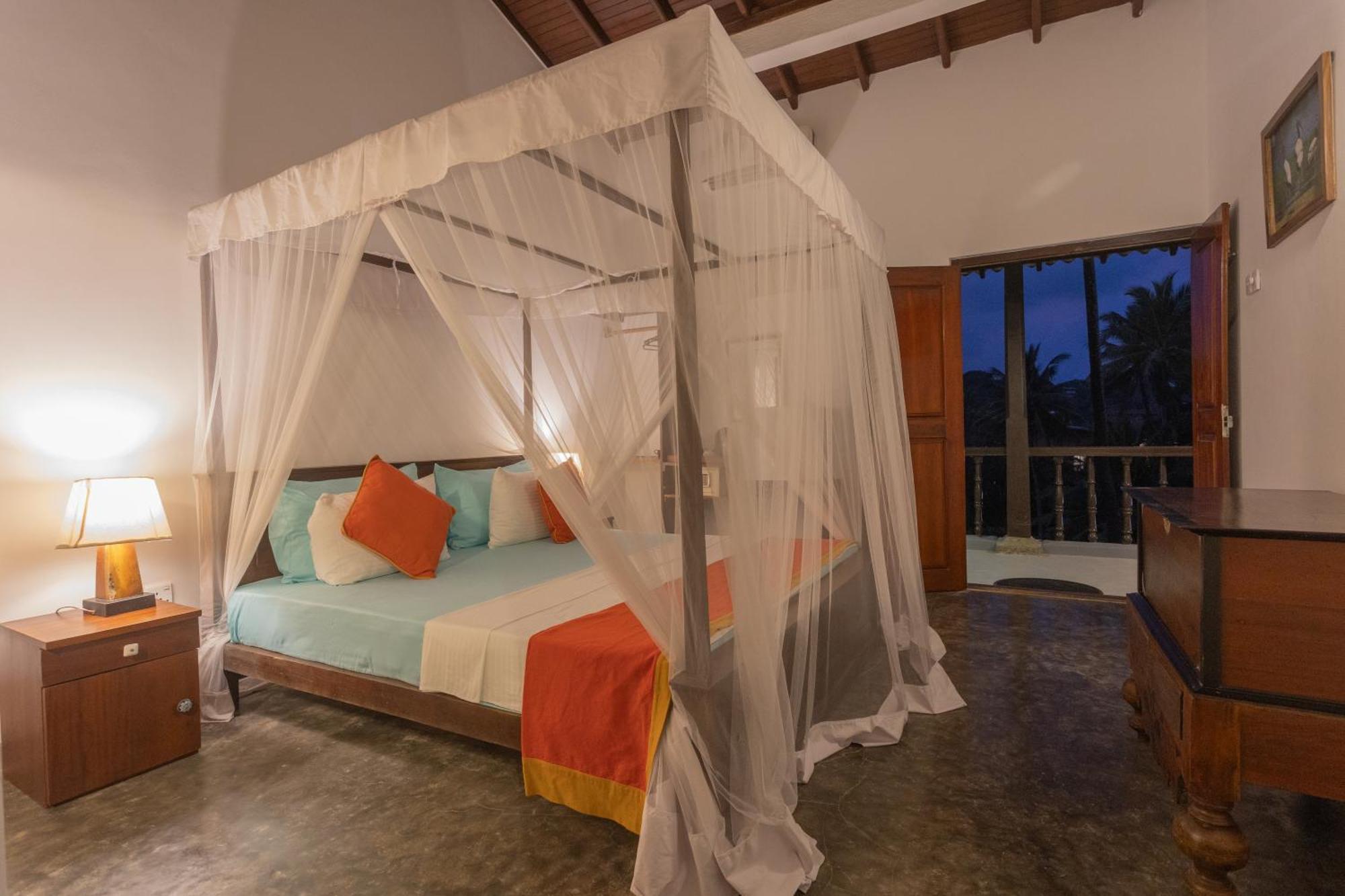 Hotel Zeilan Sunset Point Unawatuna Exterior photo