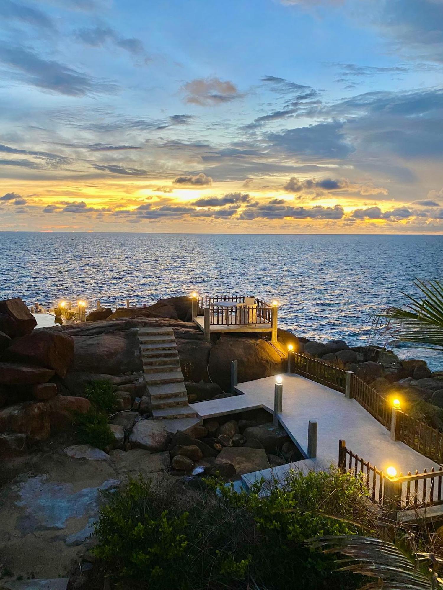 Hotel Zeilan Sunset Point Unawatuna Exterior photo